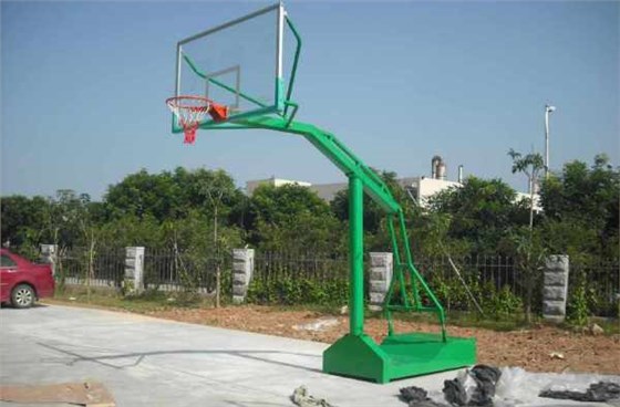 篮板到地面的距离